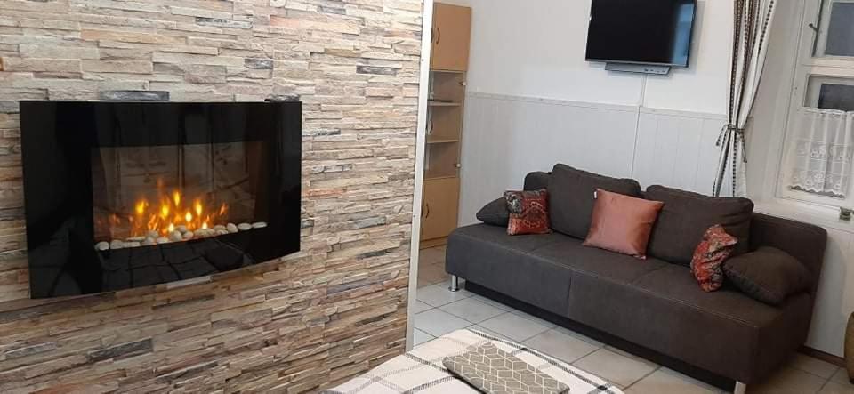 Harmonia Paraszthaz Es Apartman Poroszlo Exterior photo
